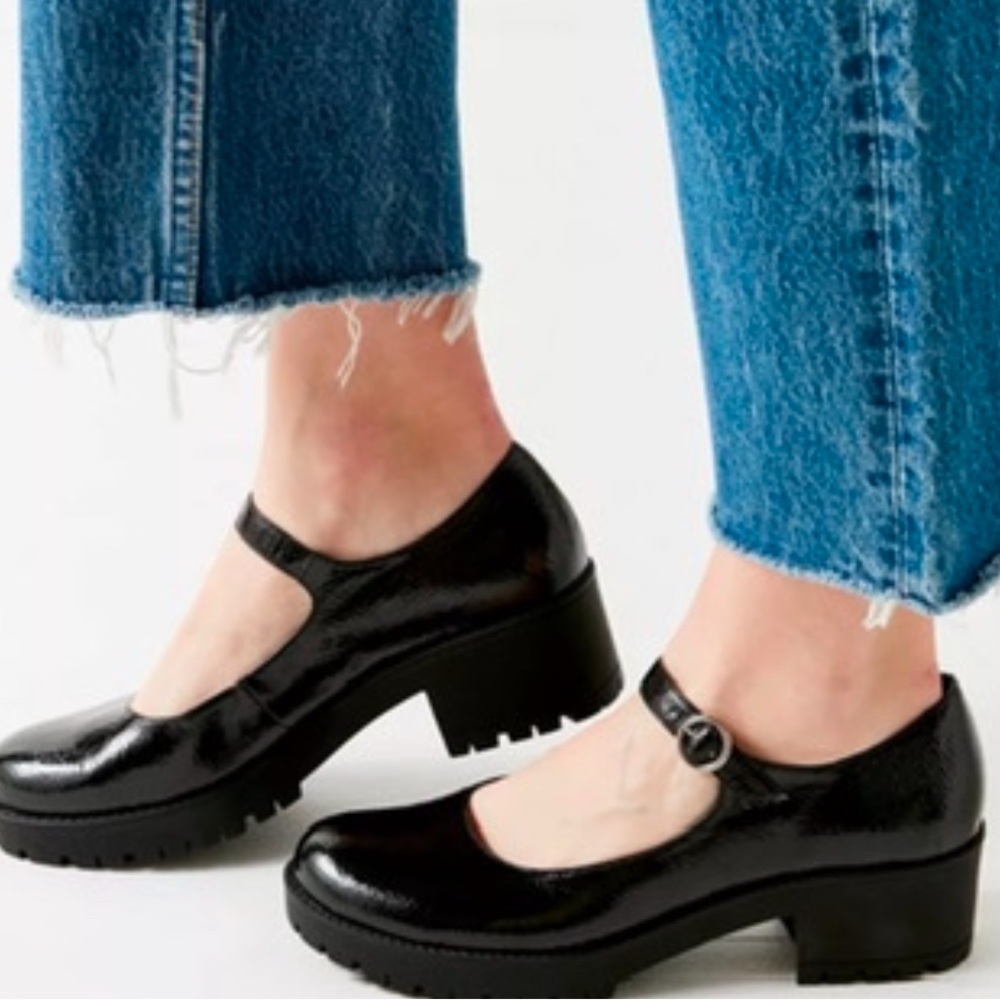 Urban Outfitters Black Platform Shoes with Sleek Design